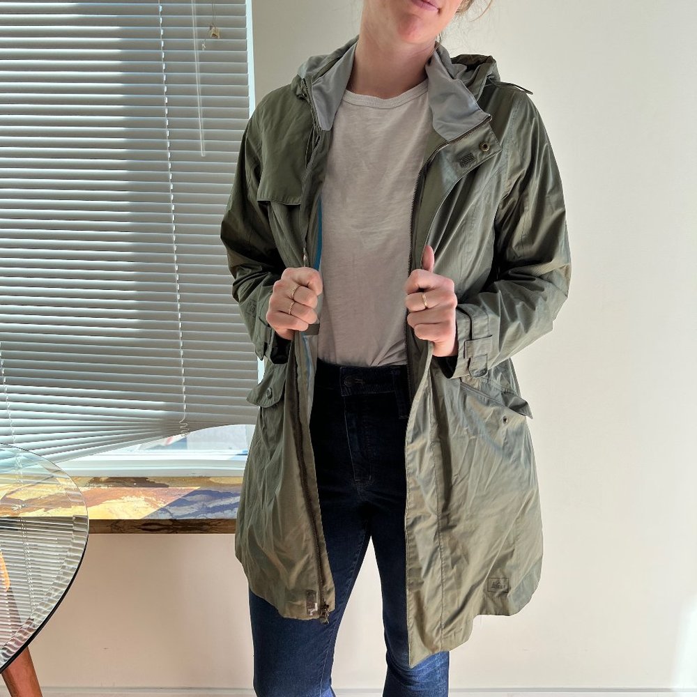 REI Huntington Trenchcoat Green Rain Jacket, Large